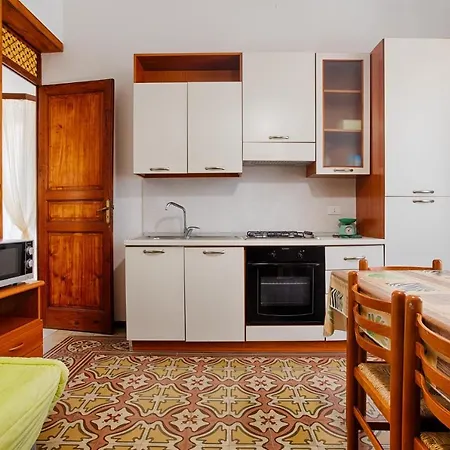 Castellammare Stella Apartman